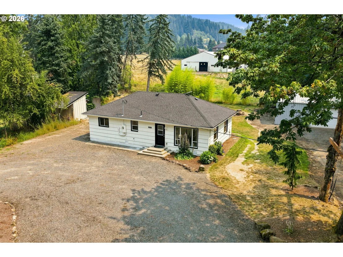 Photo of 17925 SE TROGE RD