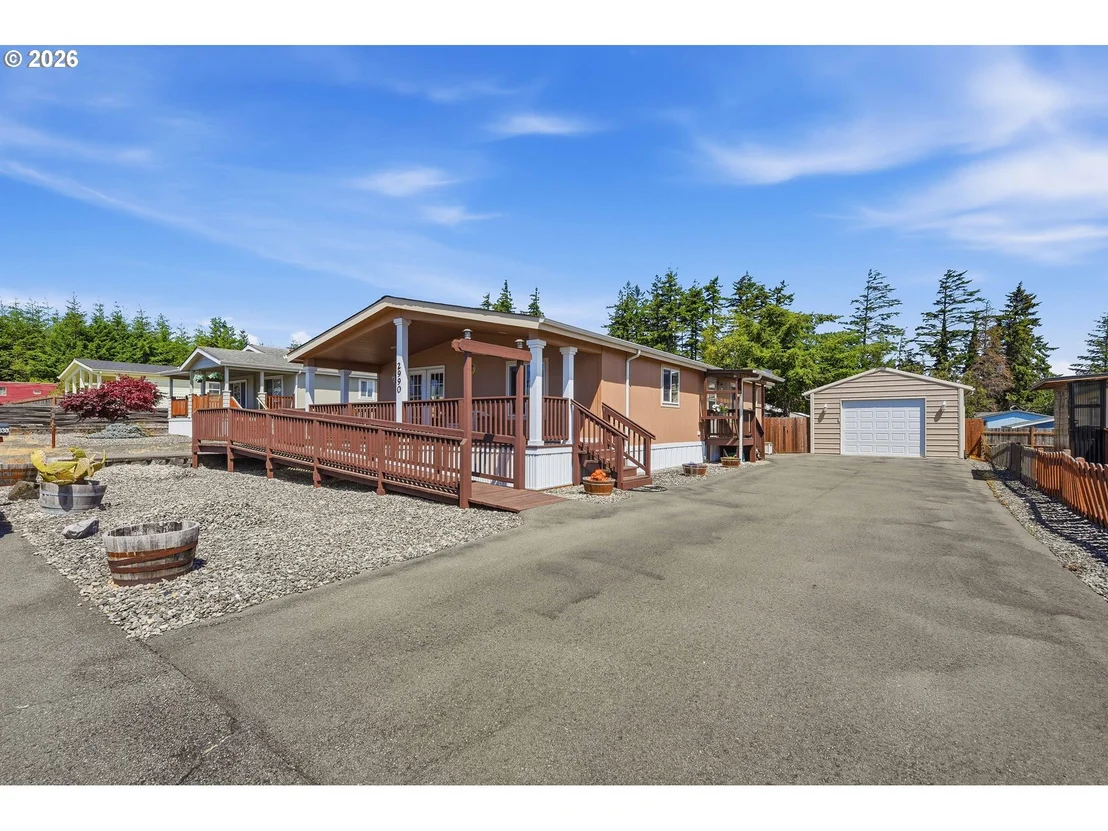 Photo of 2990 KNOTT TER