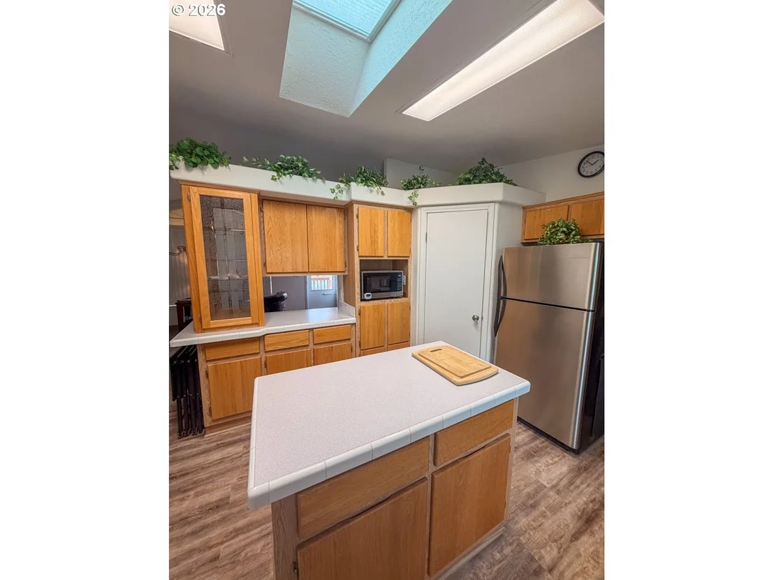 Photo of 600 TIARA ST
