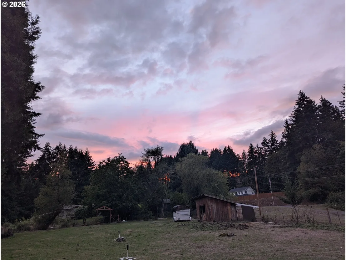 Photo of 44518 MCKENZIE HWY