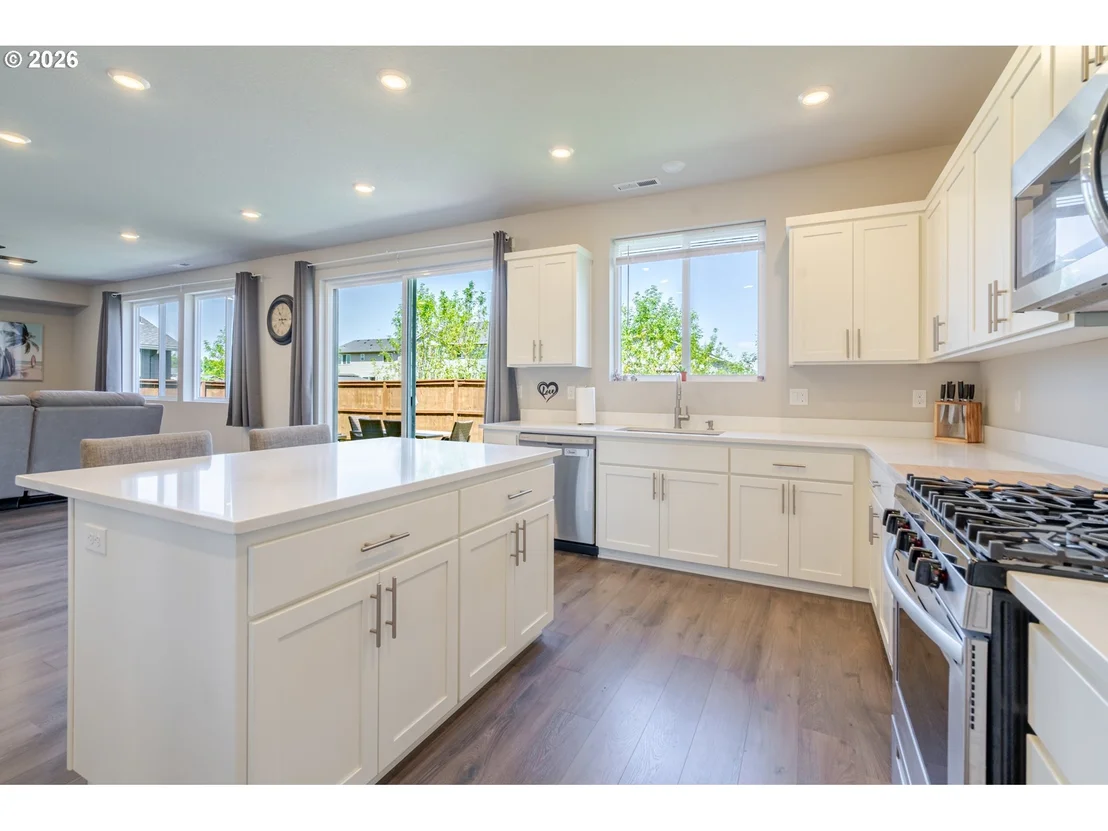 Photo of 235 WALNUT ST