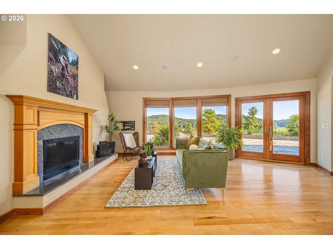 Photo of 85898 LORANE HWY