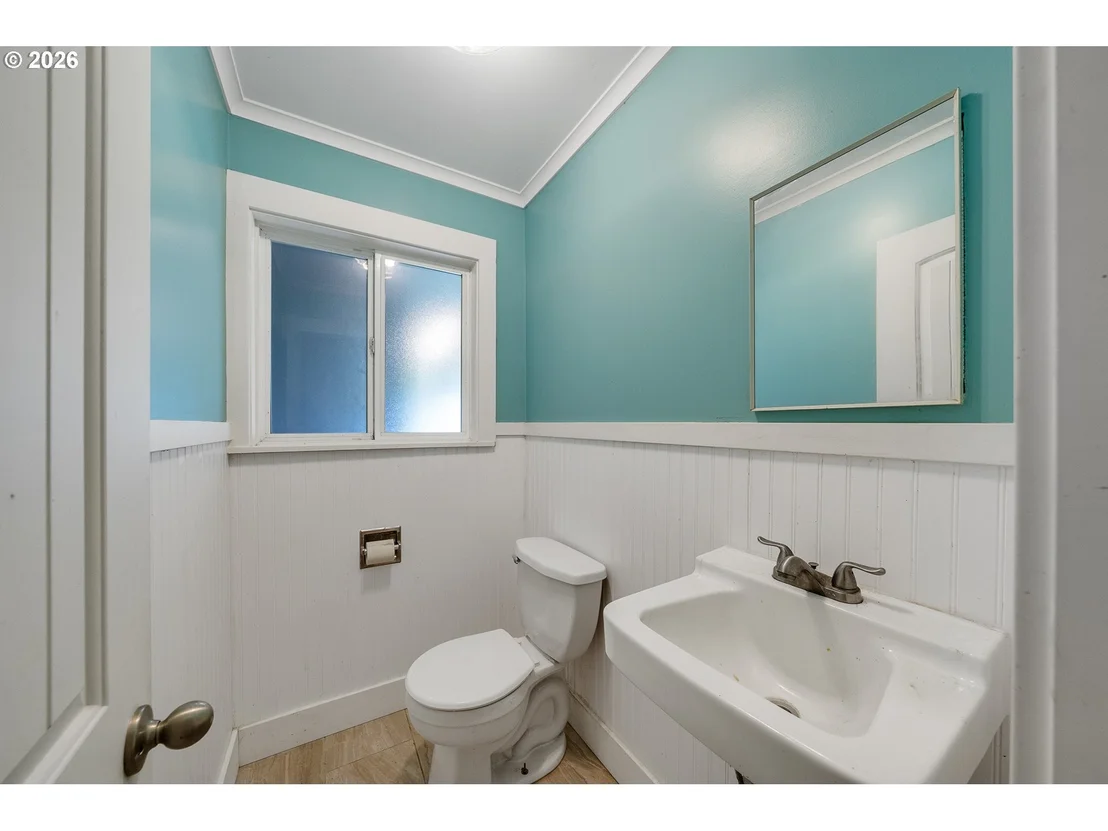 Photo of 7310 TRASK RIVER RD