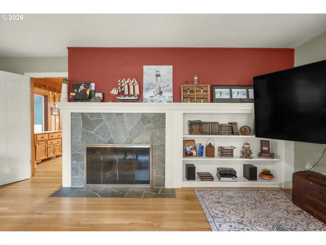 Photo of 27424 SE EAGLE CREEK RD