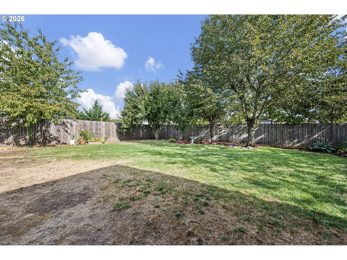 Photo of 518 SCOTTS GLEN DR