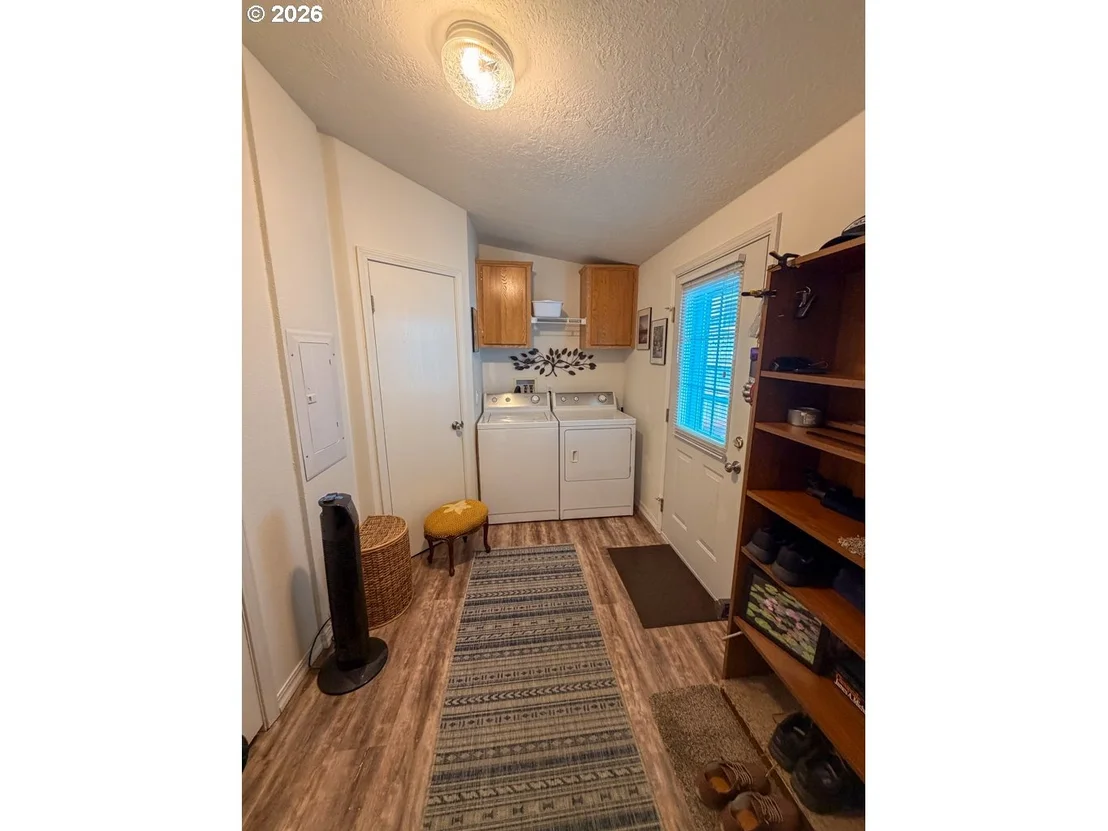 Photo of 600 TIARA ST