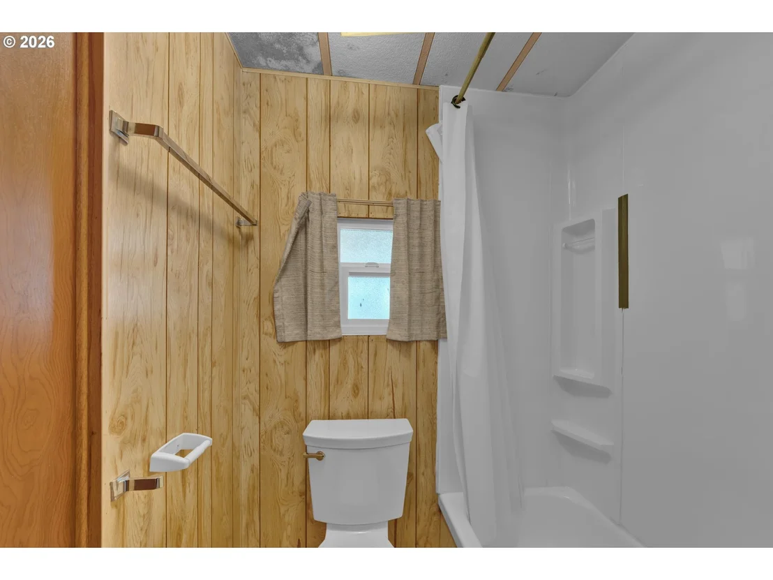 Photo of 231 CRESWOOD DR