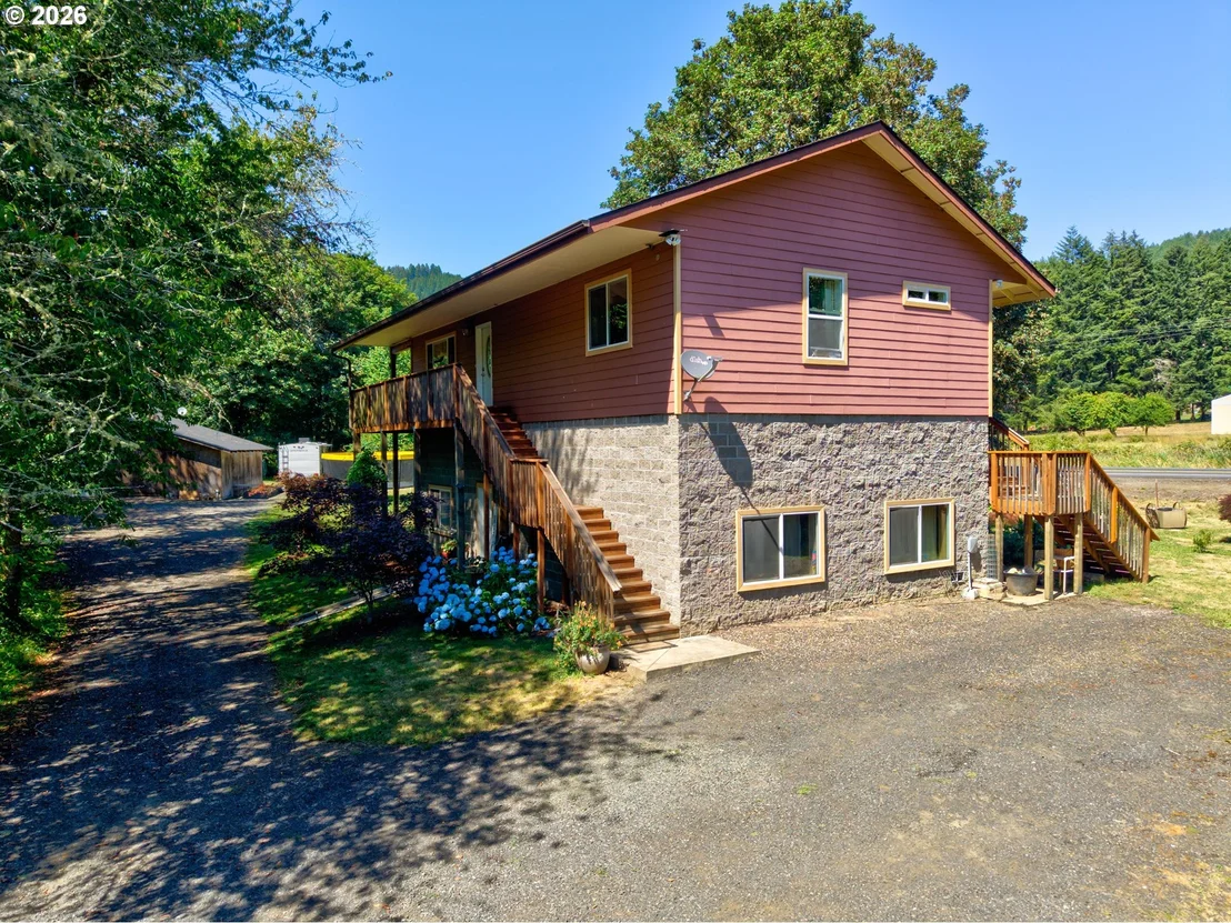 Photo of 123 BURCHARD DR