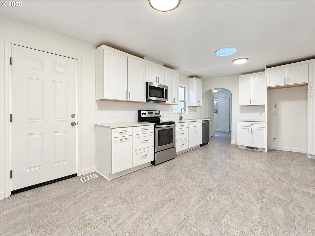 Photo of 1341 N CLARK ST
