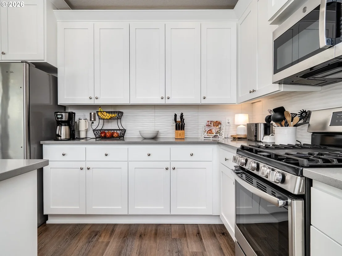 Photo of 1850 N DANIEL DR