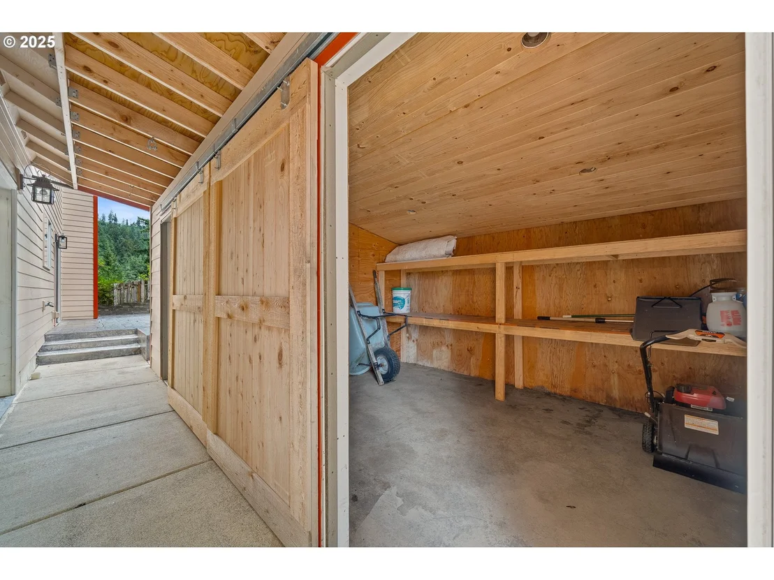 Photo of 3355 HUBERT RD