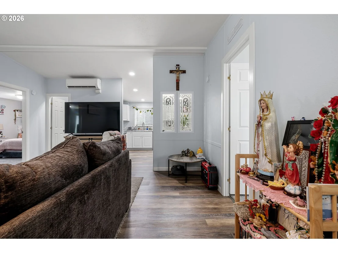 Photo of 518 SCOTTS GLEN DR
