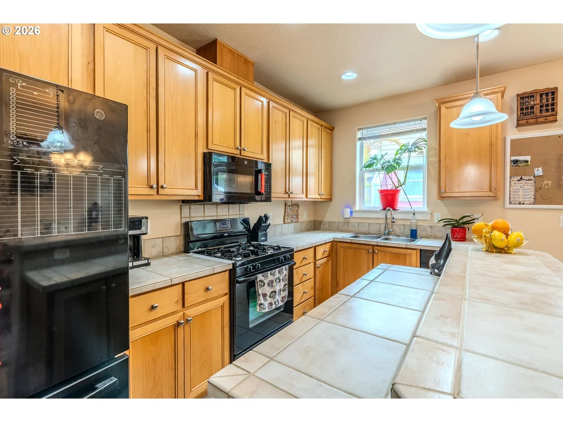 Photo of 866 NW COUNCIL DR