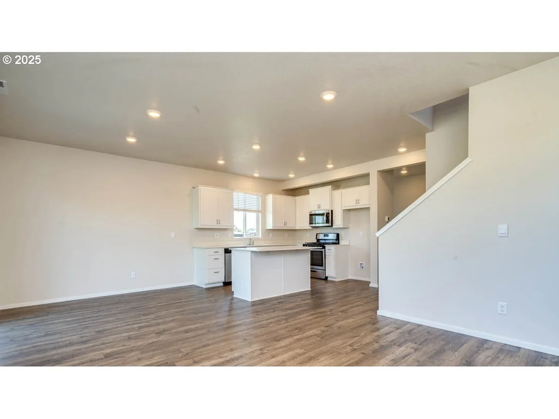 Photo of 416 Reno ST NE