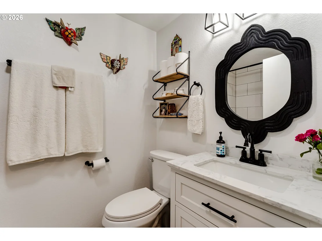 Photo of Unit A at 4083 DONALD ST