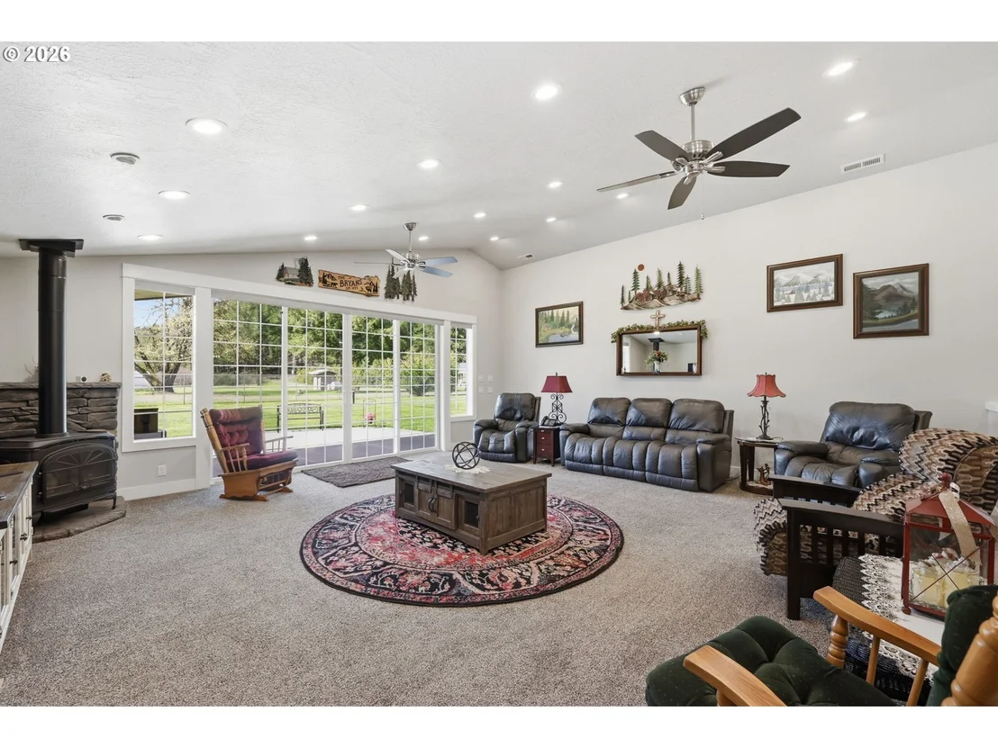 Photo of 93684 MARCOLA RD