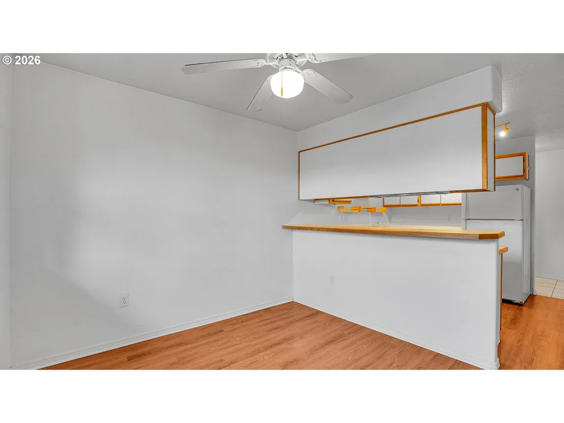 Photo of Unit 258 at 4614 W POWELL BLVD