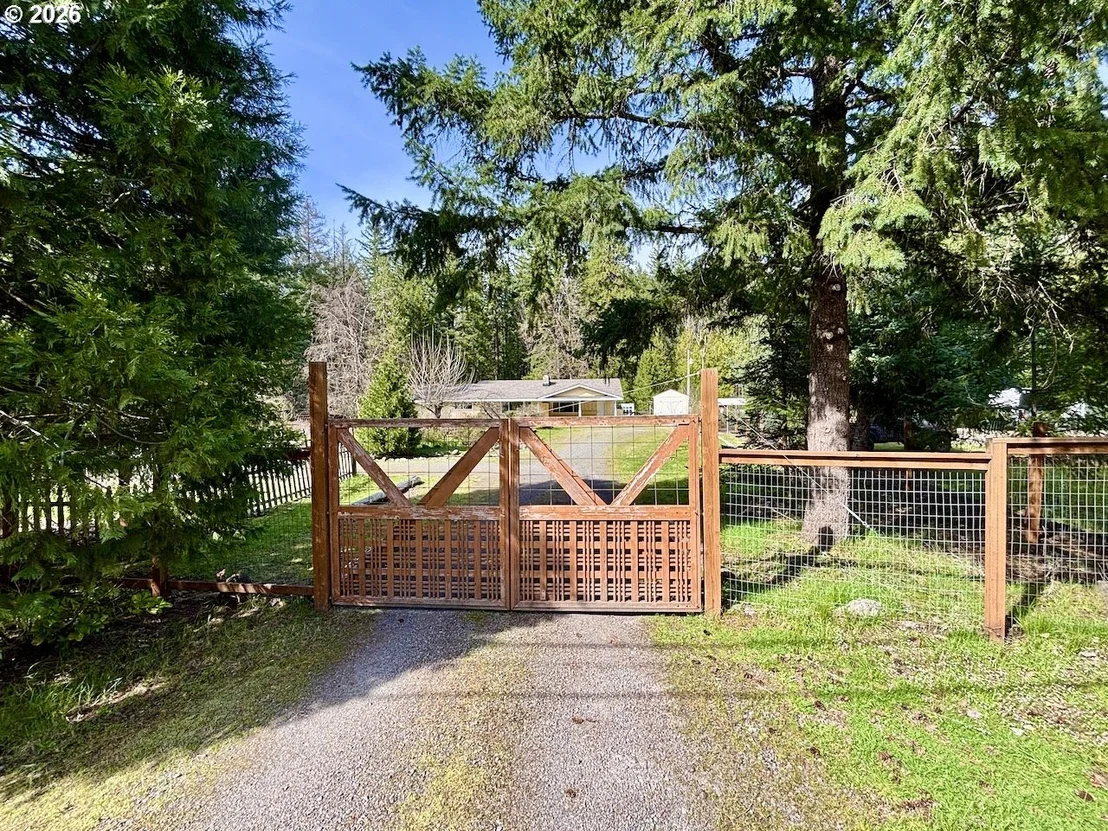 Photo of 55433 MCKENZIE HWY