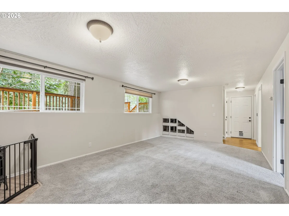 Photo of 30 COACHMAN DR