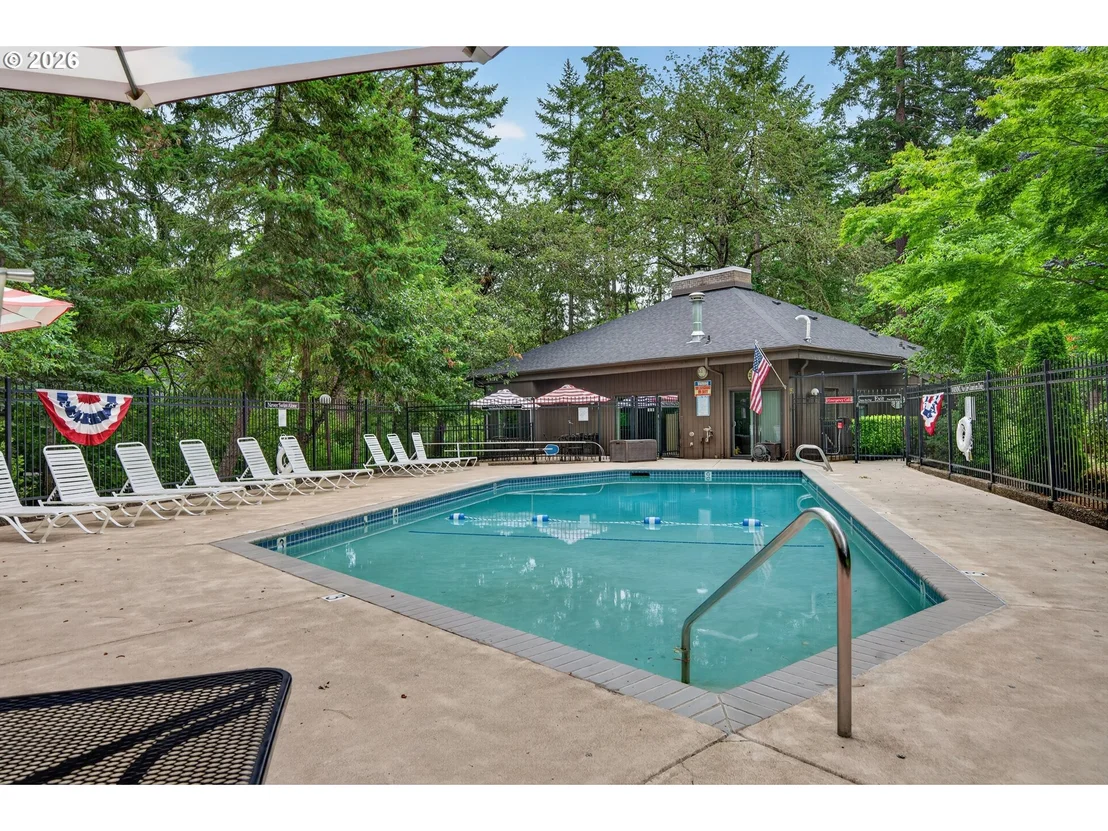 Photo of 20 BRAE BURN DR