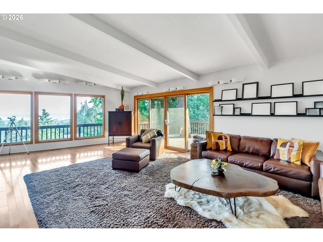 Photo of 2610 HIGHLAND OAKS DR