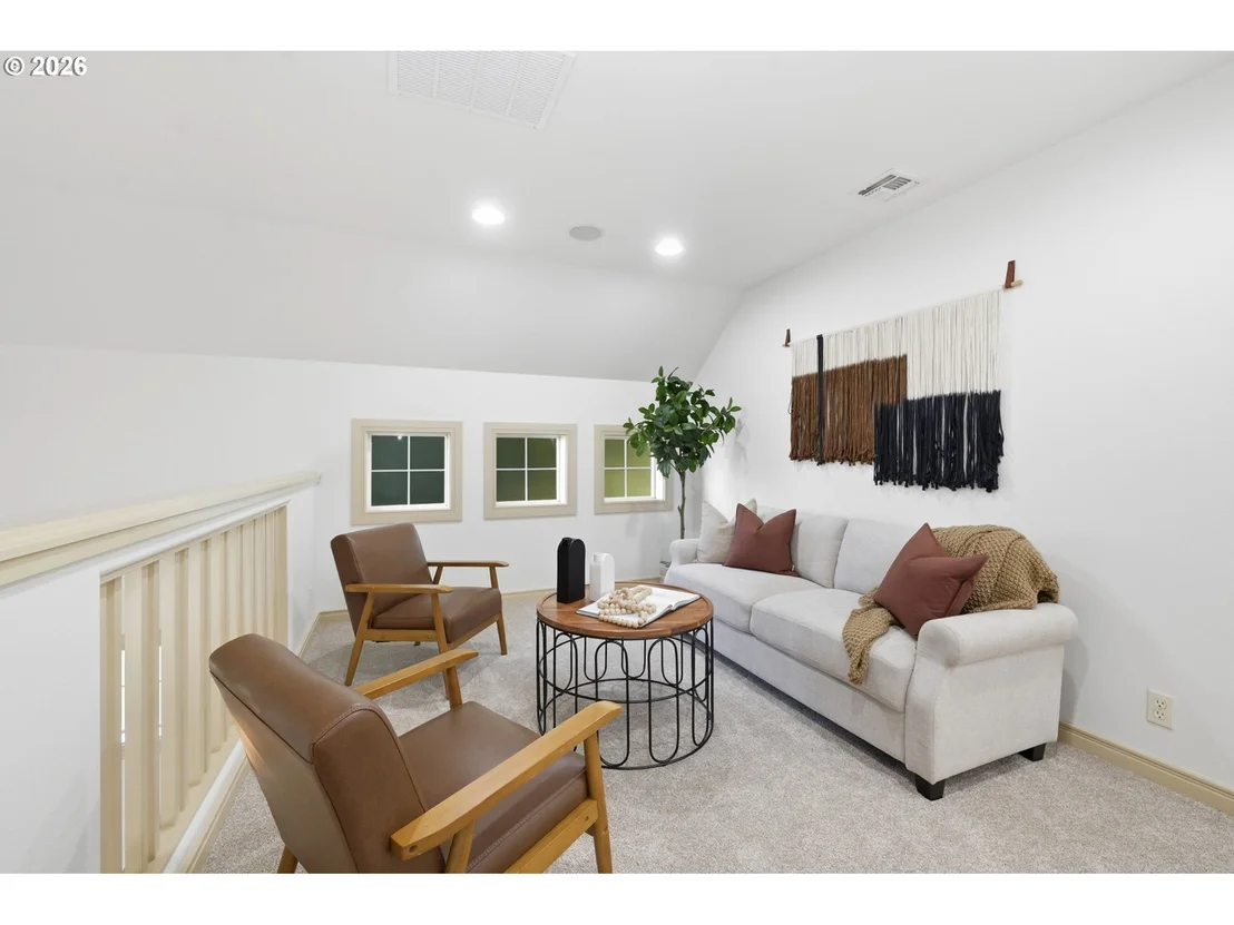 Photo of 441 COVEY LN