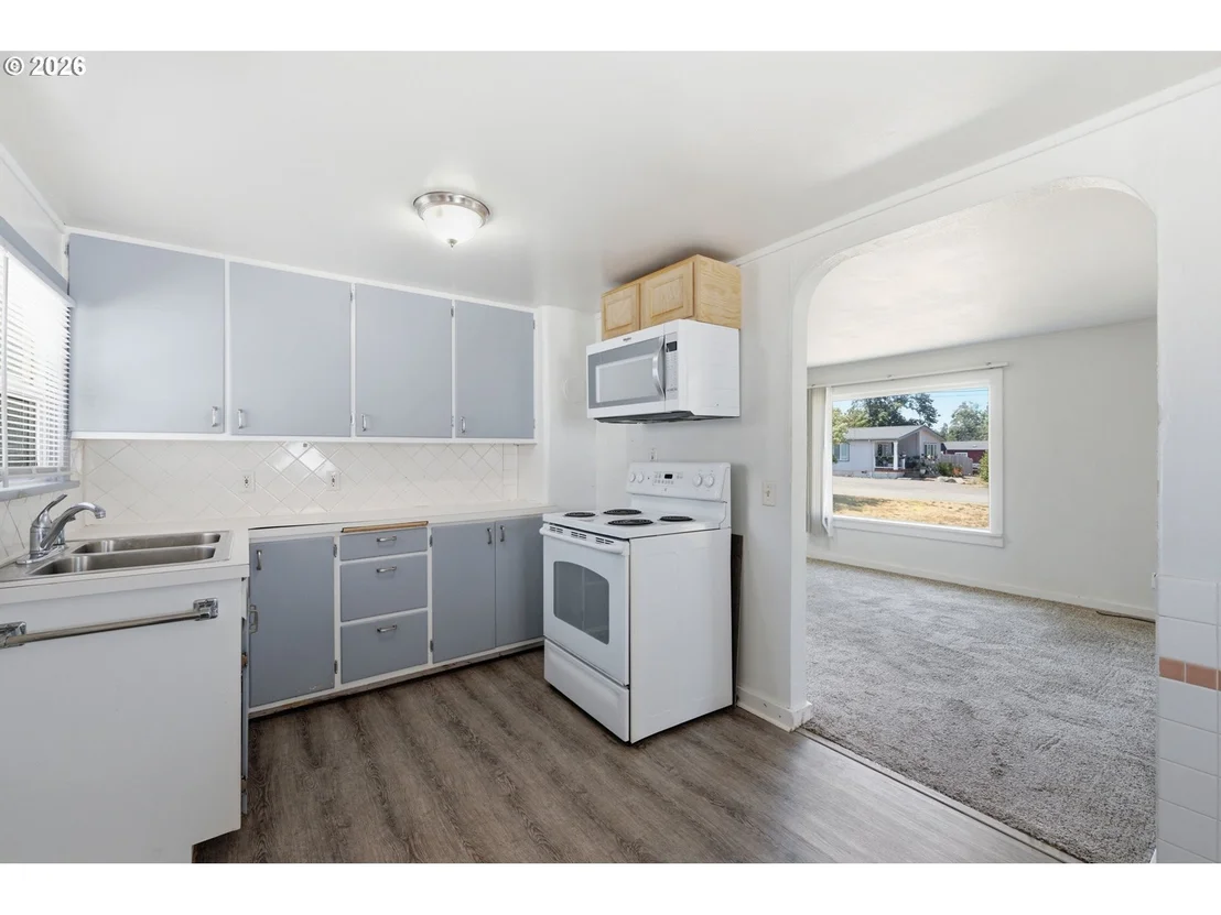 Photo of 595 S 47TH ST