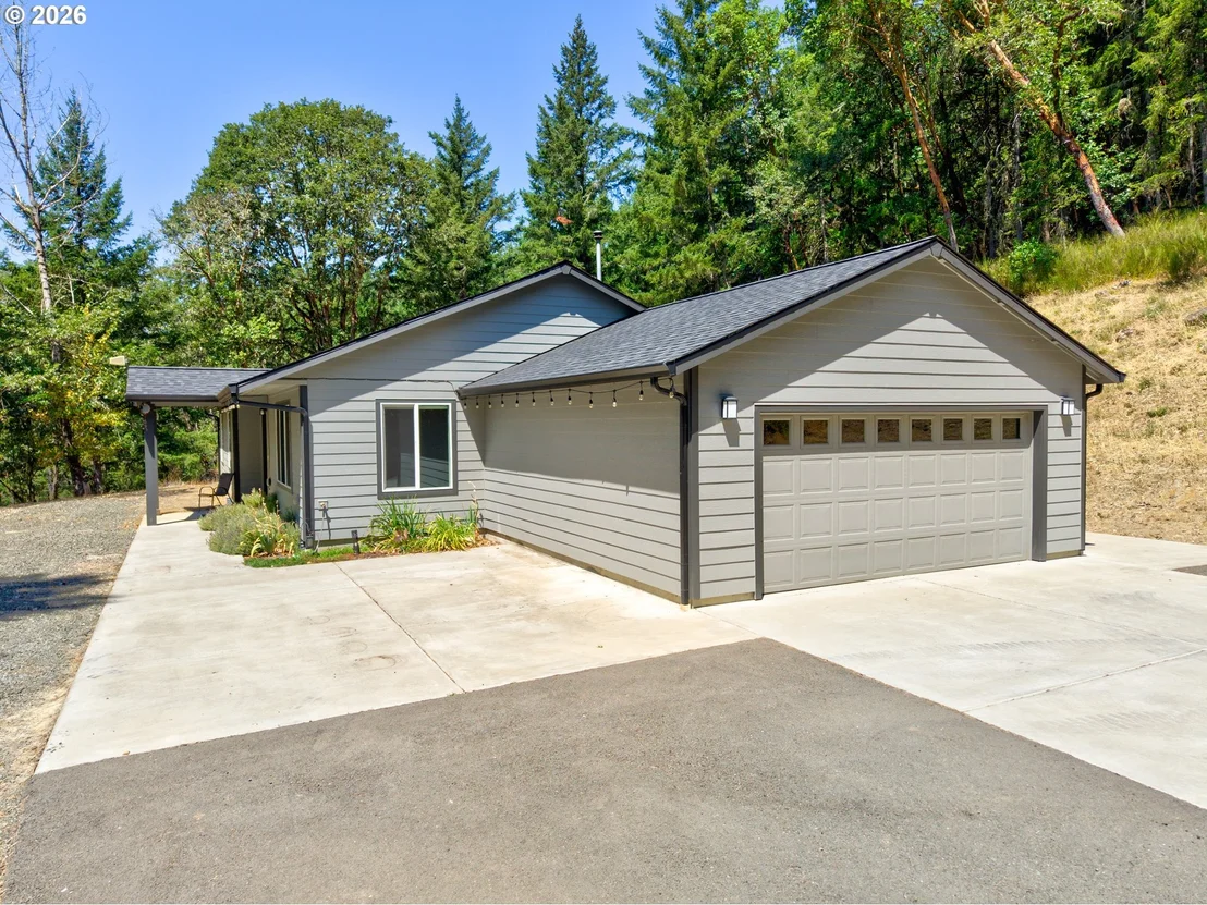 Photo of 5655 HIGHWAY 138