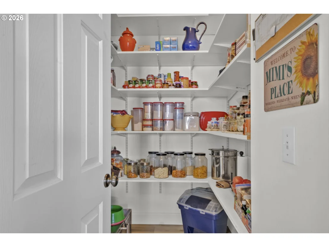 Photo of 190 NAISMITH BLVD