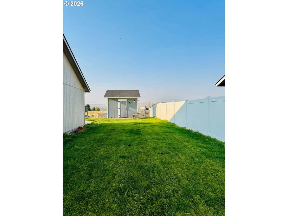 Photo of 435 CARDINAL PL