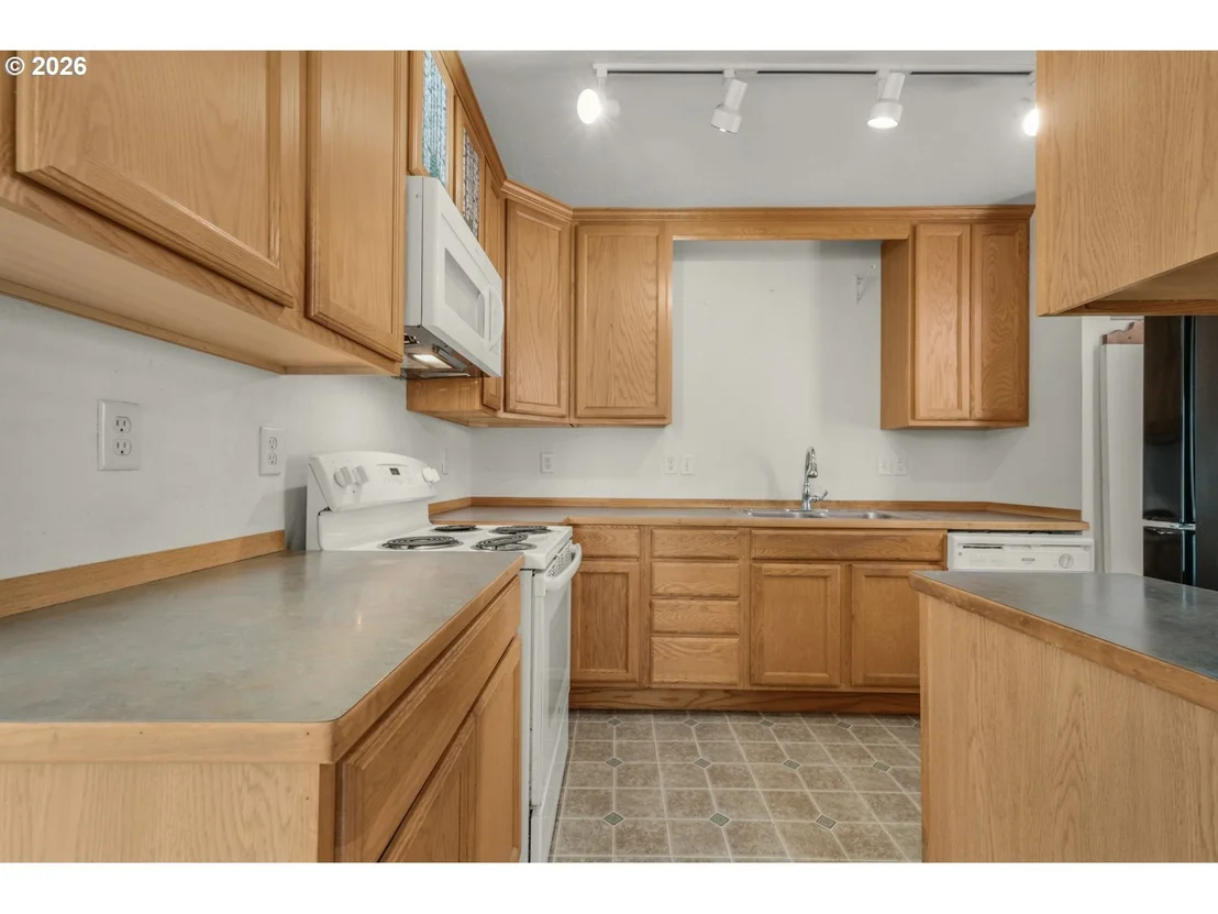 Photo of 482 S 4TH ST