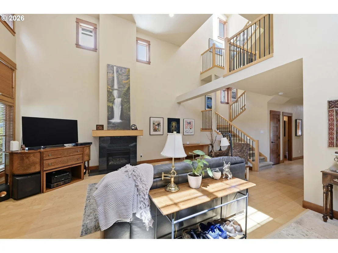 Photo of 2909 LORD BYRON PL
