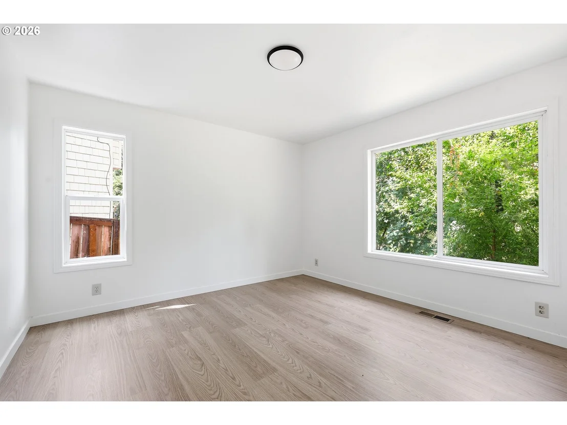 Photo of 7048 GLACIER DR