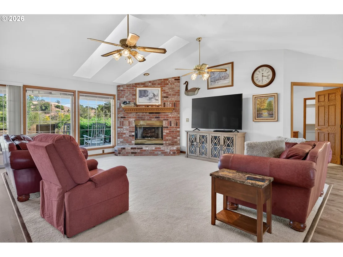 Photo of 269 BAILEY DR