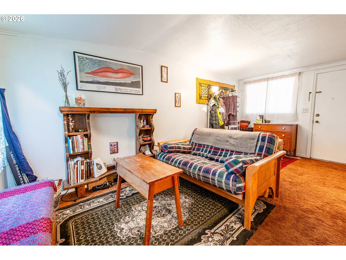 Photo of 441 W D ST