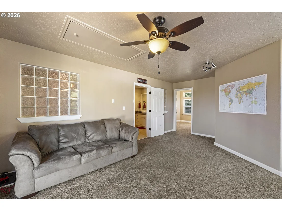 Photo of 997 KRISTA LN