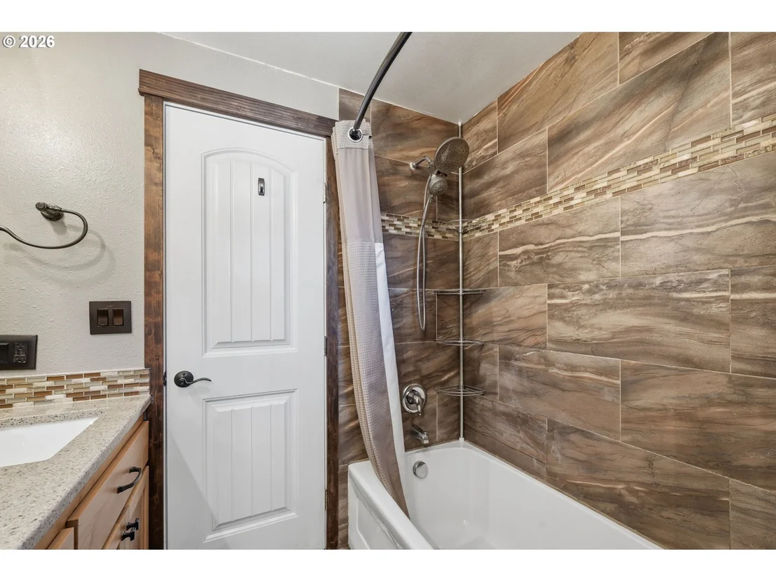 Photo of 426 CARTHAGE AVE