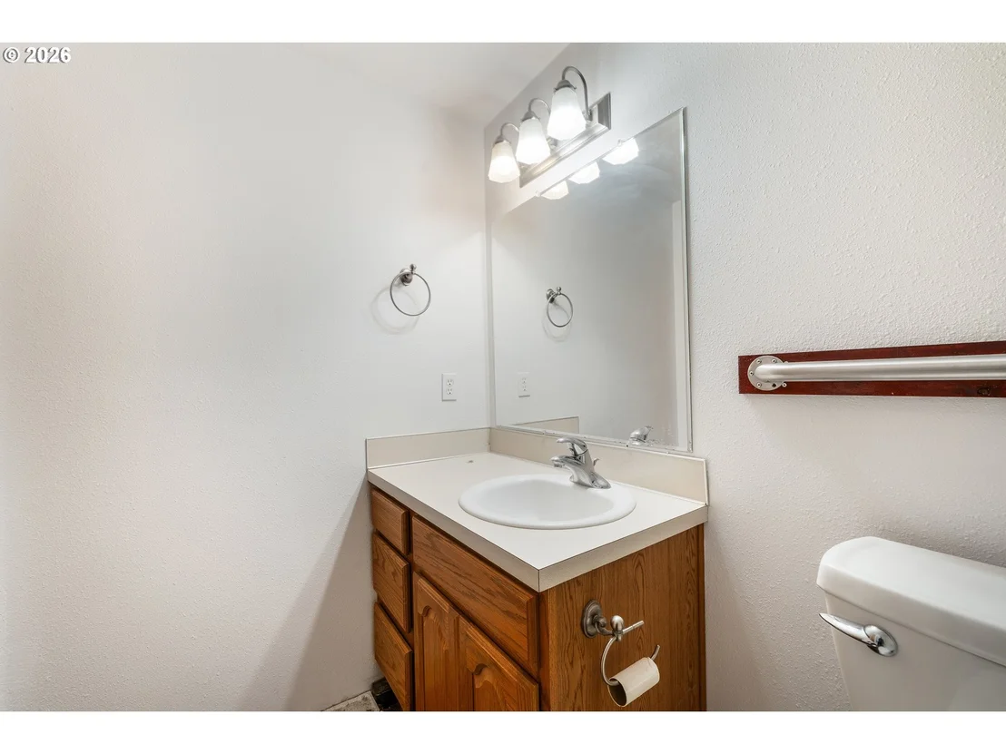Photo of 668 EGRET AVE