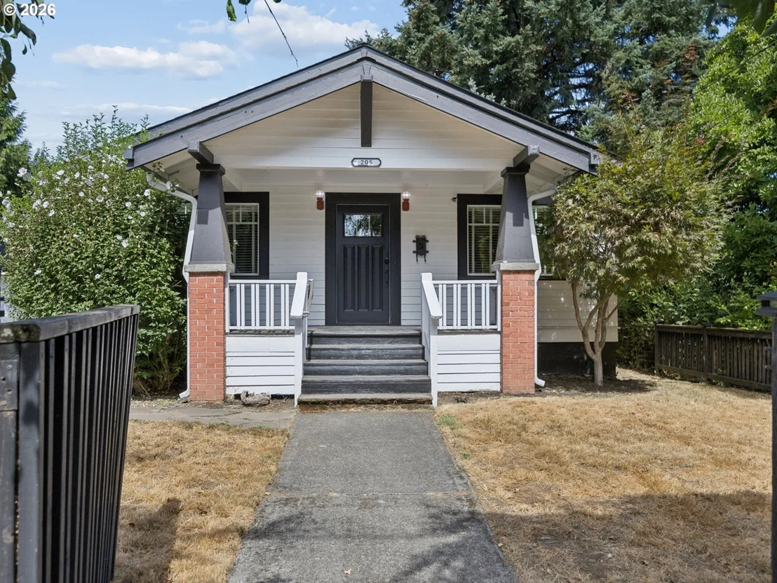 Photo of 205 NW 12TH ST