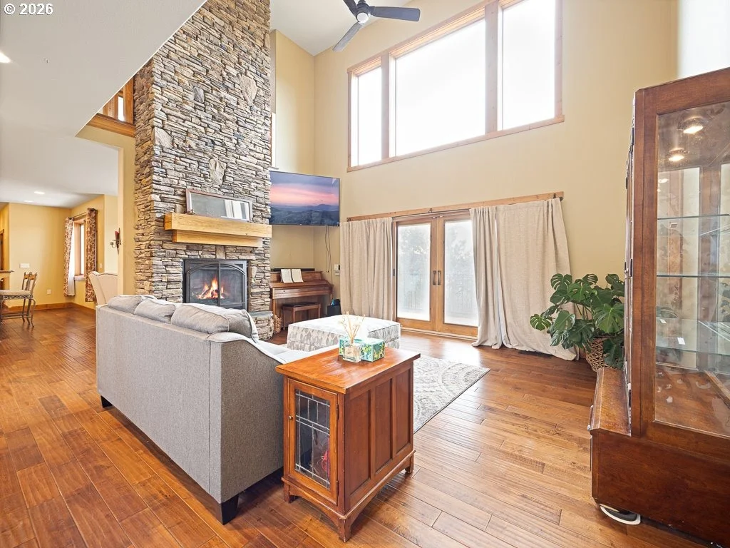 Photo of 4728 COOPERS HAWK RD