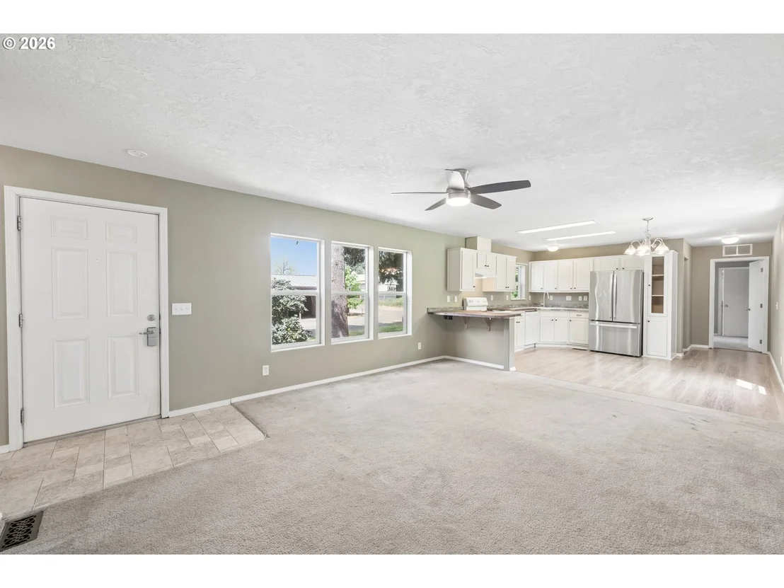 Photo of 33670 MCKENZIE VIEW DR