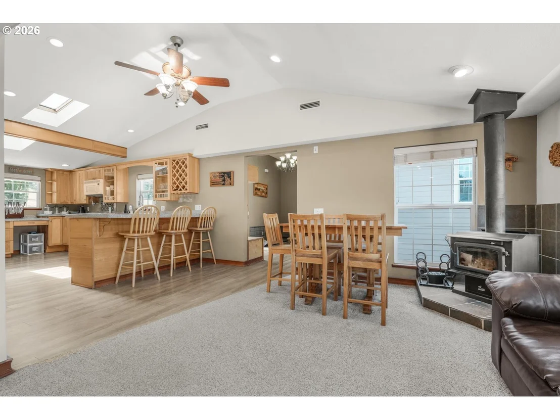 Photo of 216 TERRACE DR