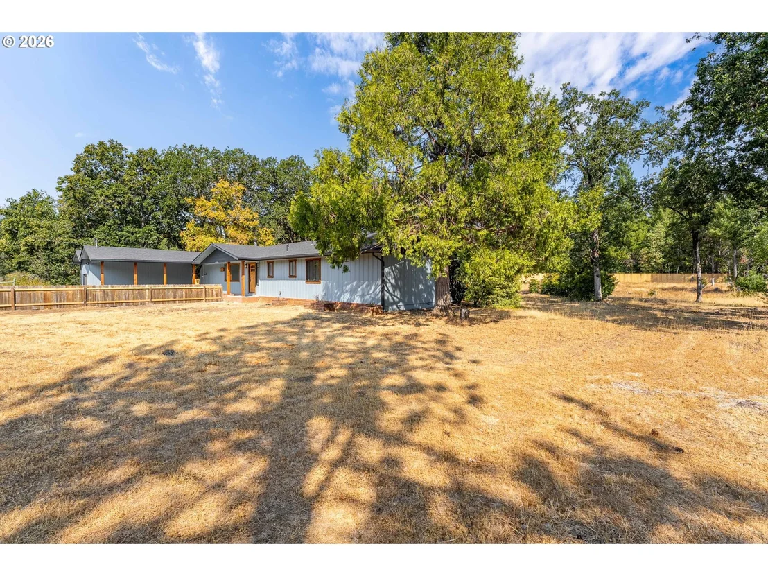 Photo of 222 SHADYWOOD DR