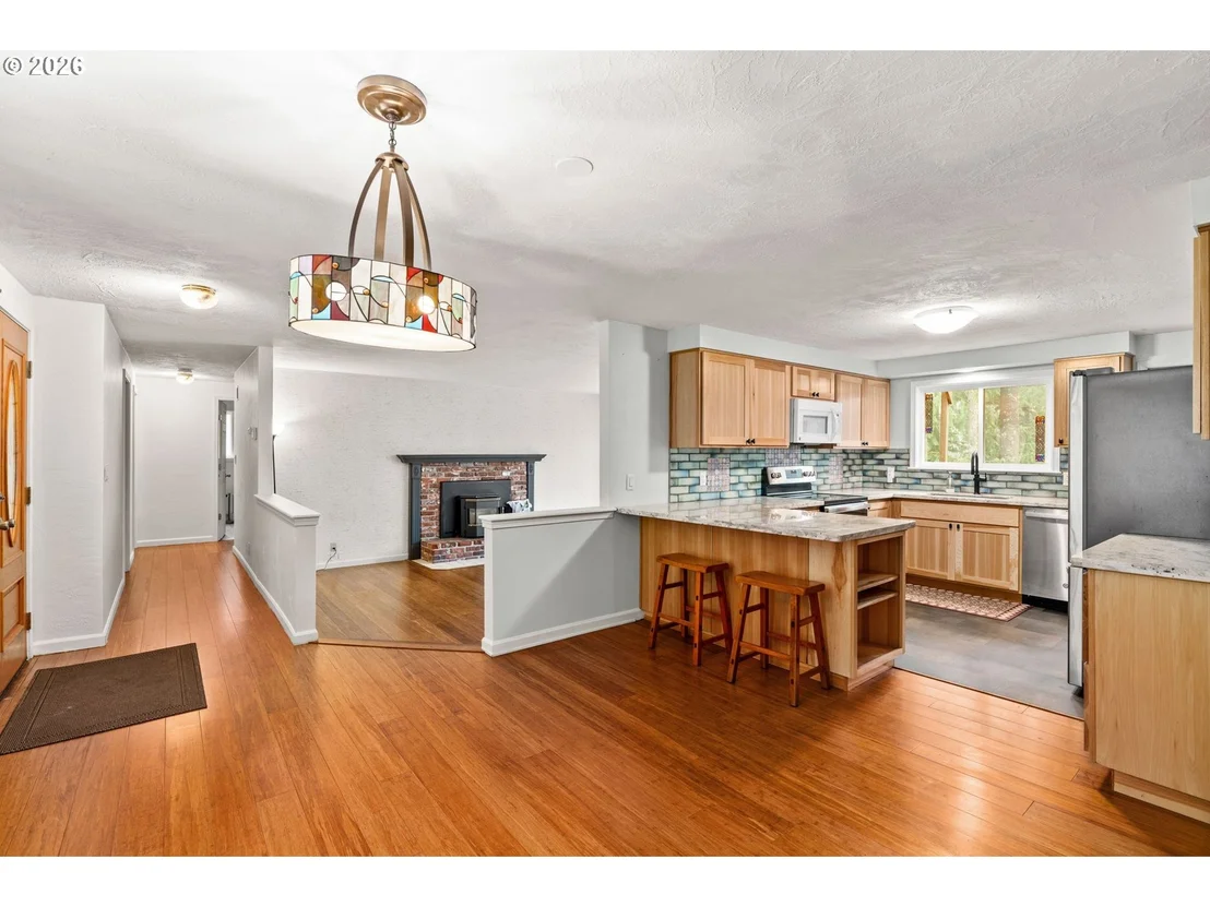 Photo of 40153 BOOTH KELLY RD