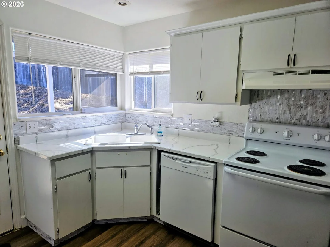 Photo of 1354 FORESTVIEW DR