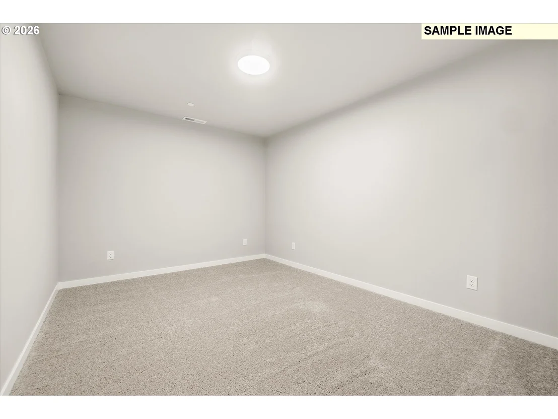 Photo of 153 NW MAWRCREST AVE