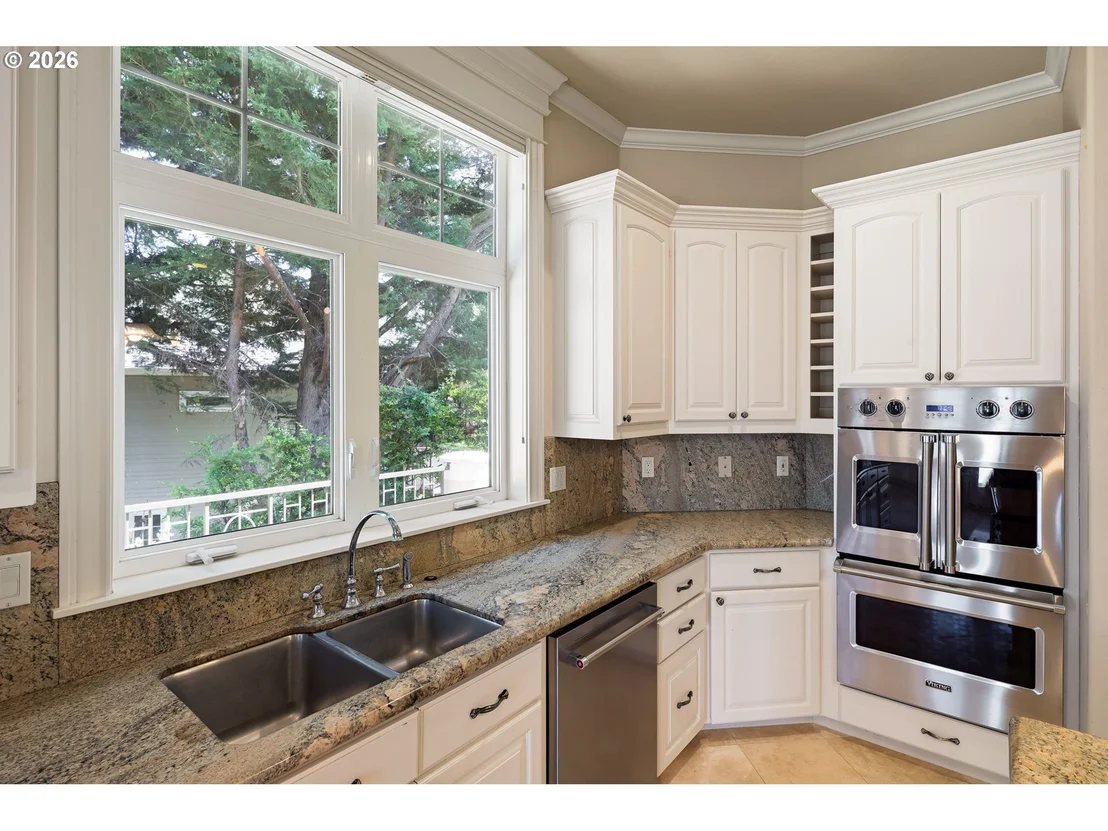 Photo of 2663 RIDGEMONT DR
