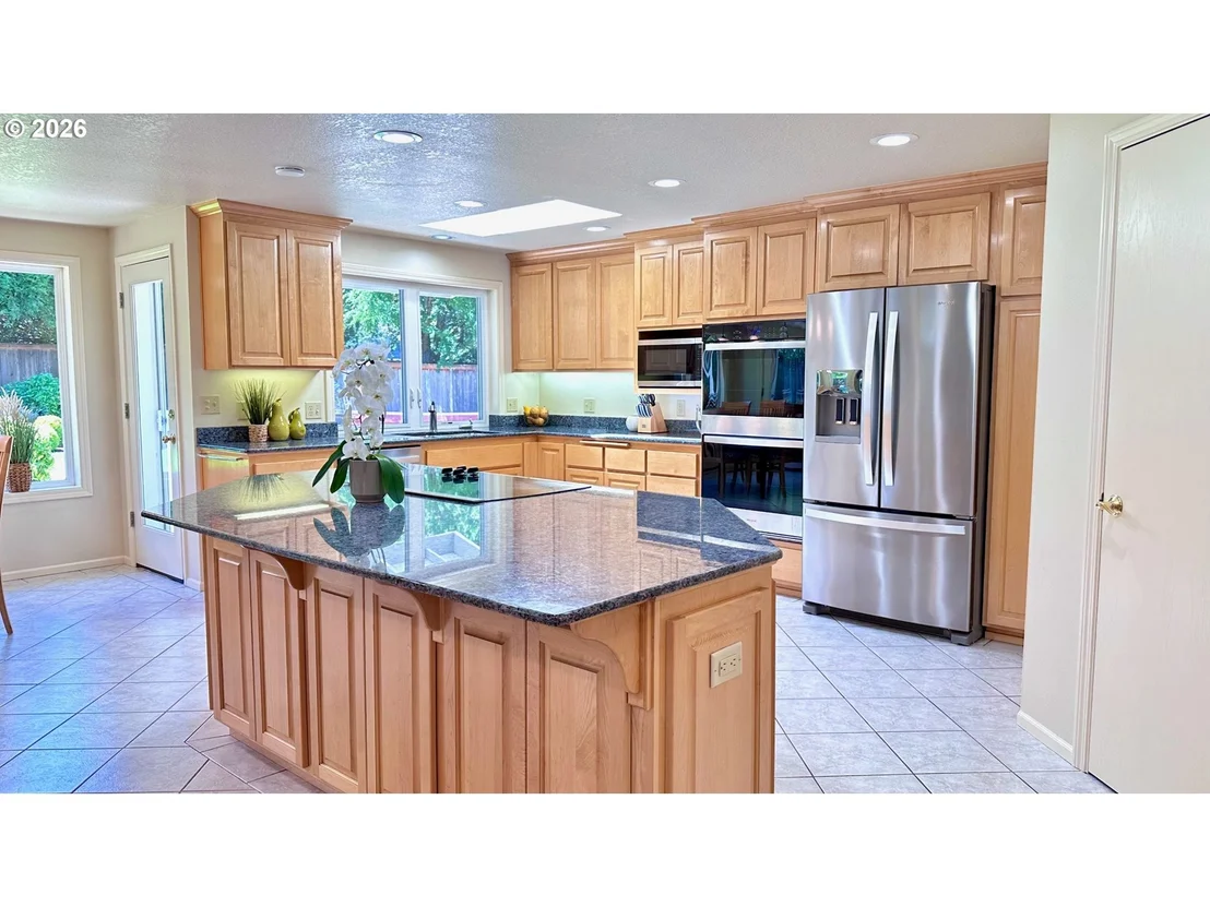 Photo of 1364 VICTORIAN WAY