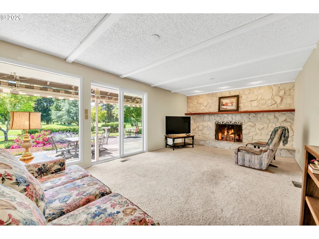Photo of 1922 SPRINGHILL DR