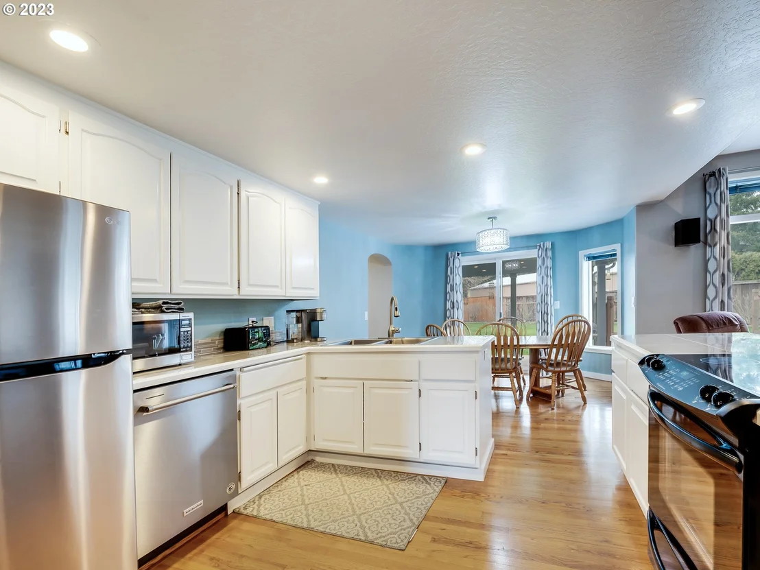 Photo of 51 SILVER OAK DR